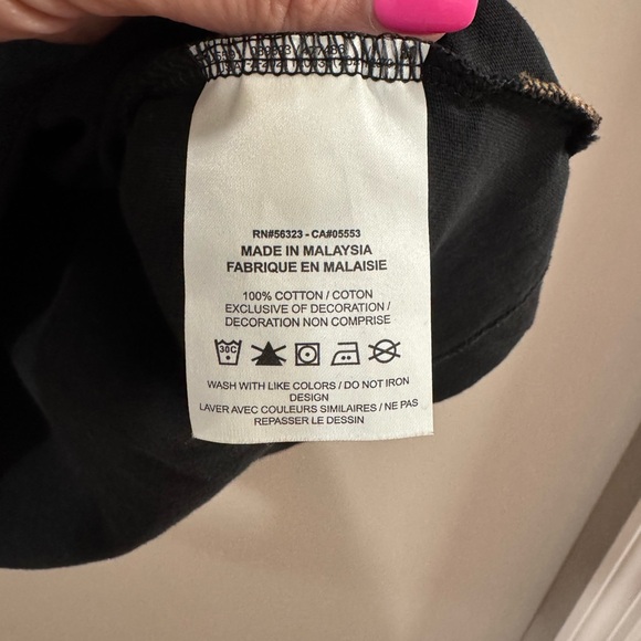 Women's The Nike Tee Icon Clash Black & White Short Sleeve Tee. Size L - Picture 5 of 9